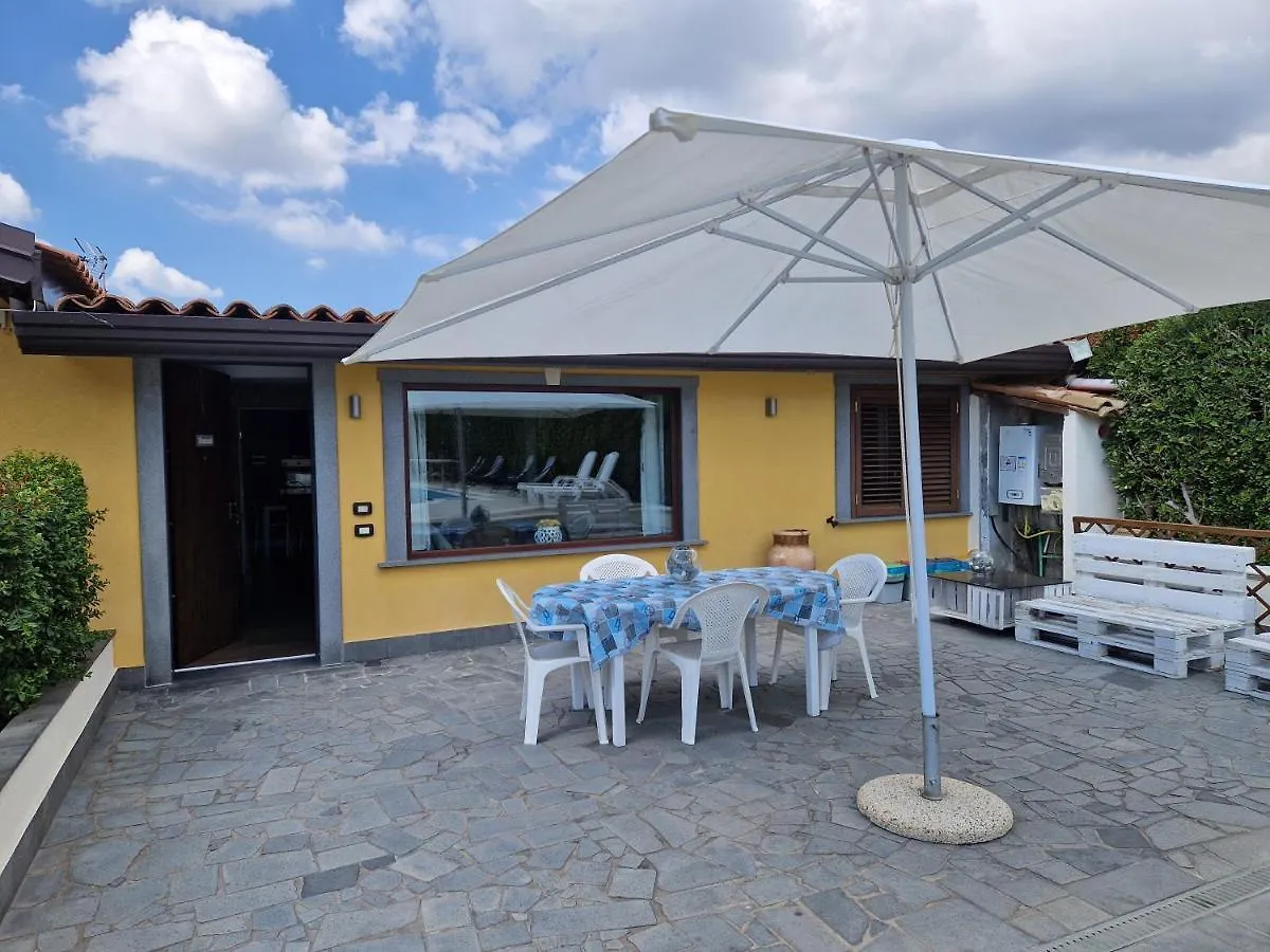Ferienhaus Villa La Rosa Dell'Etna Mascalucia Italien